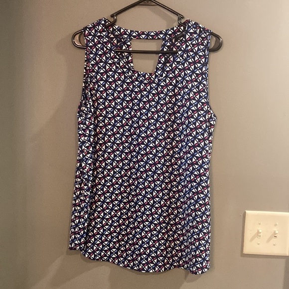 Patterned Tank - Picture 2 of 5